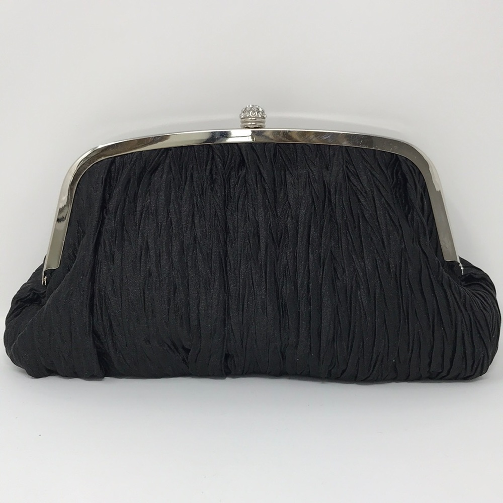 Neiman Marcus Black Vintage Clutch – Crinkle Fabric, Chain Strap & Kiss Lock